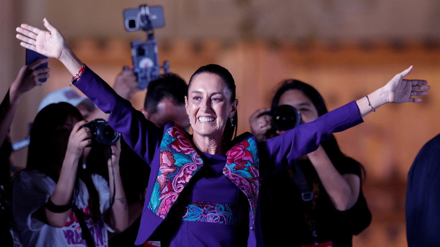 México tiene su pimera mujer presidenta