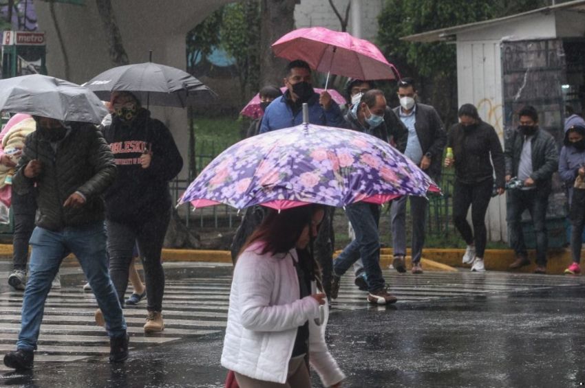 Alerta continúa: Onda Tropical 8 avanzará y causará tormentas en estos estados