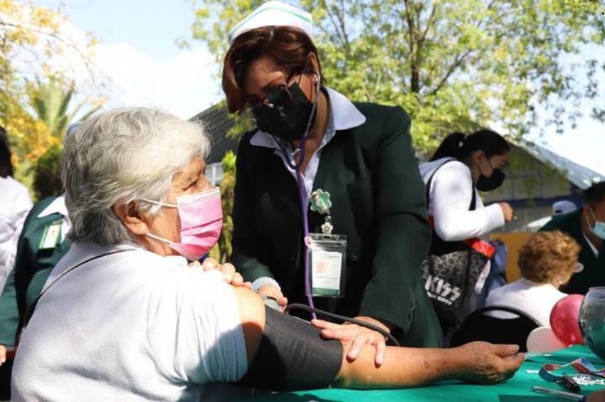 Crisis laboral en Tamaulipas: Miles de enfermeras buscan empleo en IMSS-Bienestar