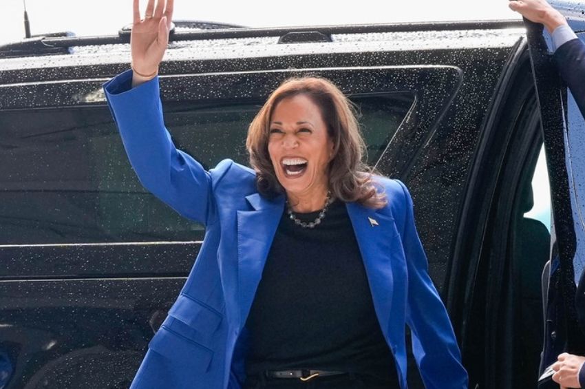 Encuestas mantienen ligera ventaja de Kamala Harris sobre Donald Trump