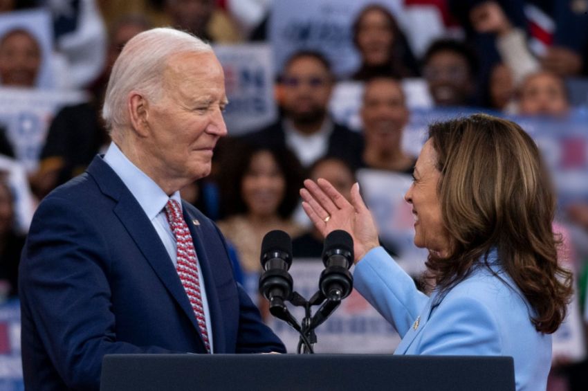 Biden cobija a Harris rumbo a la presidencia y advierte a Trump que descubrirá el poder de las mujeres