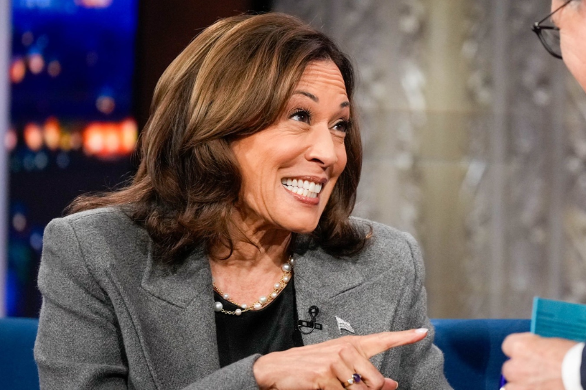 Kamala Harris lleva recaudados $1,000 millones de dólares desde que lanzó su campaña