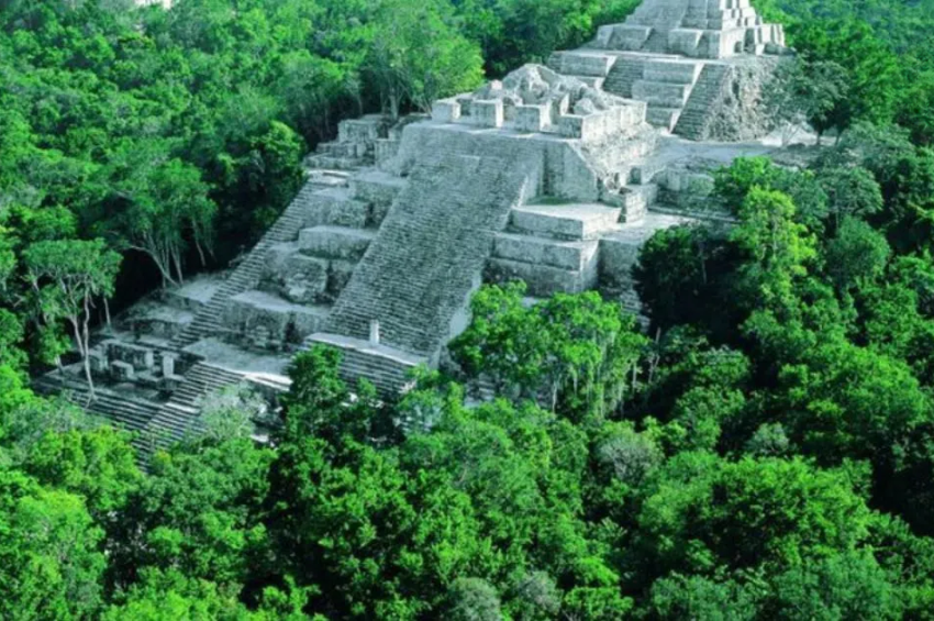 Arqueólogos hallan ‘por accidente’ una enorme ciudad maya oculta en la selva de México