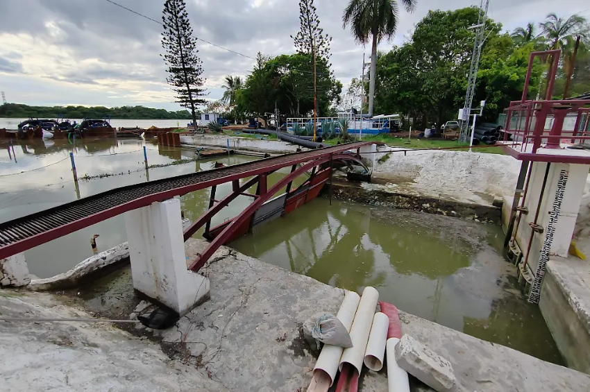 Tamaulipas contra el “huachicoleo de agua”: militares apoyarán con vigilancia Tamaulipas contra el “huachicoleo de agua”: militares apoyarán con vigilancia