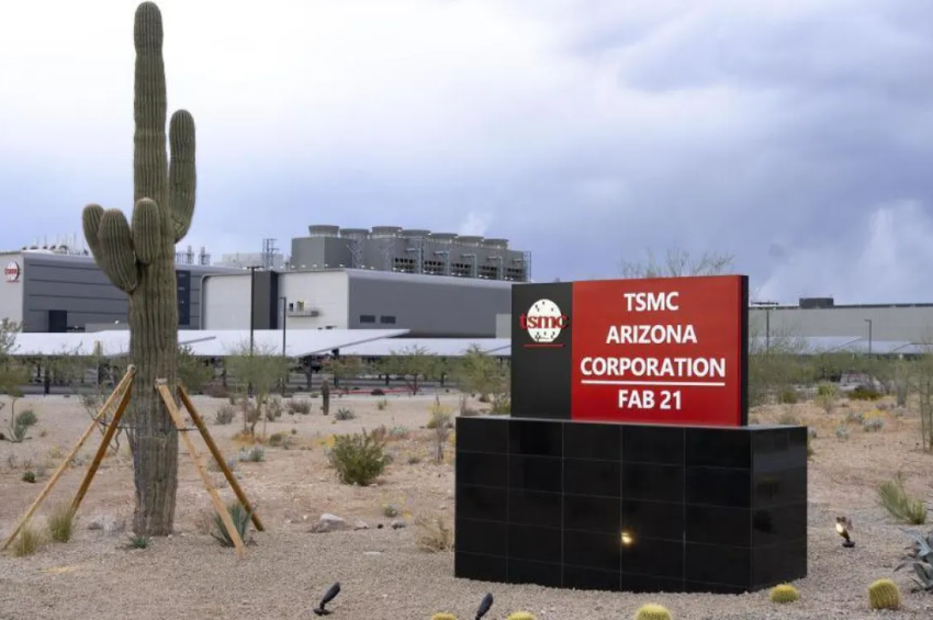 La hermética fábrica de Arizona que expone las contradicciones del plan de Trump para impulsar una nueva “edad de oro” en EE.UU. La hermética fábrica de Arizona que expone las contradicciones del plan de Trump para impulsar una nueva “edad de oro” en EE.UU.