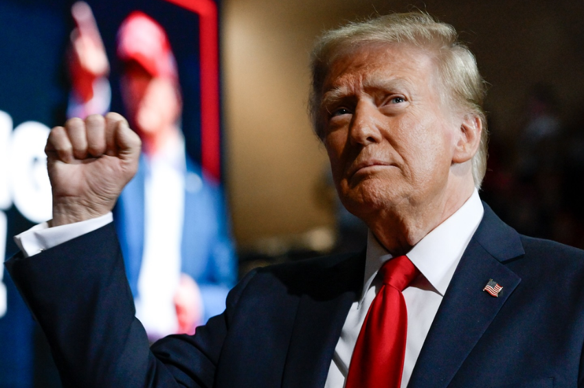 Trump anuncia más redadas en ciudades gobernadas por demócratas y los llama “enfermos mentales” Trump anuncia más redadas en ciudades gobernadas por demócratas y los llama “enfermos mentales”