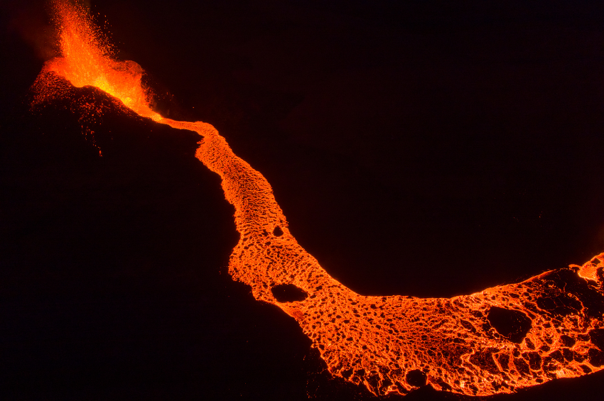 Científicos monitorean volcán submarino que podría entrar en erupción en cualquier momento; puedes ver la transmisión en vivo Científicos monitorean volcán submarino que podría entrar en erupción en cualquier momento; puedes ver la transmisión en vivo
