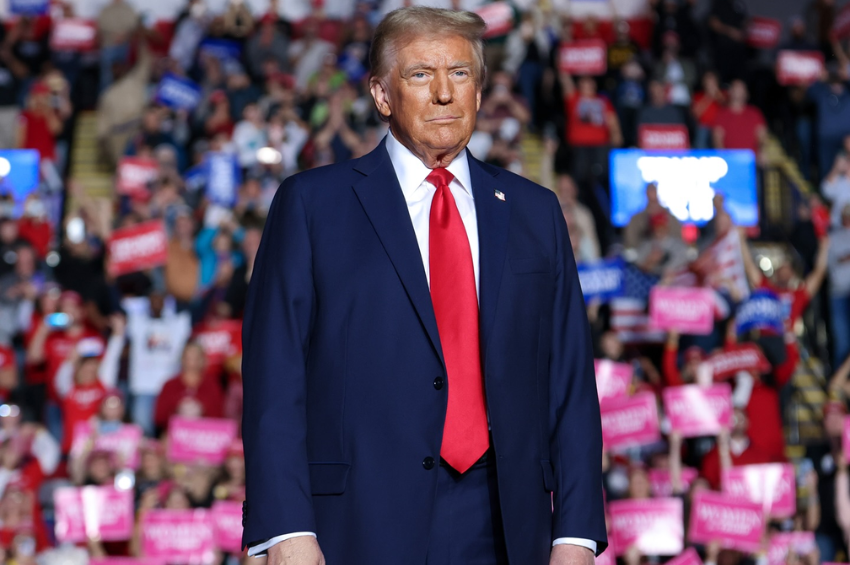 Donald Trump amenaza con imponer aranceles de hasta 200% a productos farmacéuticos importados