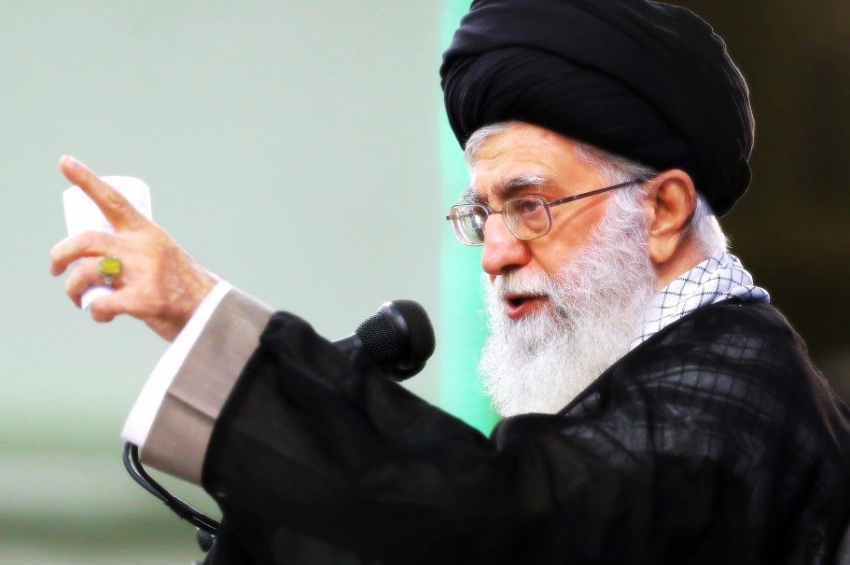 Líder supremo Alí Jamenei acusa que EE.UU. quiere un Irán “obediente” y descarta negociación