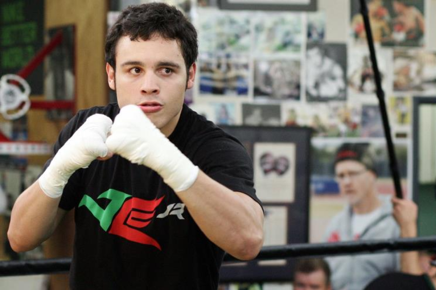 Julio César Chávez Jr. fue deportado y está recluido en México