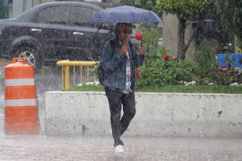 Por martes lluvioso, en CDMX activan doble alerta y Metro implementa marcha de seguridad