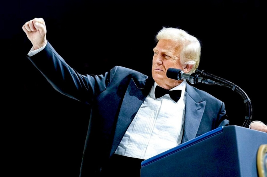 Trump dice que “este es un momento oscuro para EE.UU.” tras el asesinato del comentarista Charlie Kirk