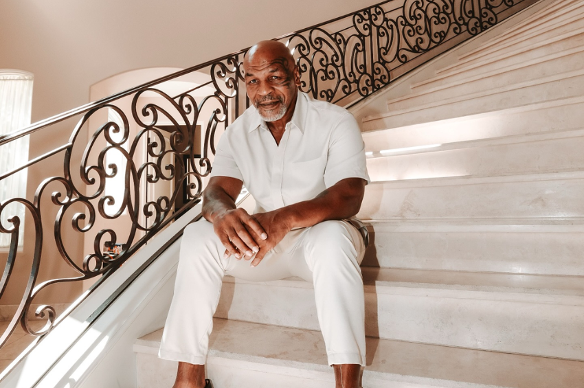 Mike Tyson y Floyd Mayweather Jr. se enfrentarán en una pelea de exhibición en 2026