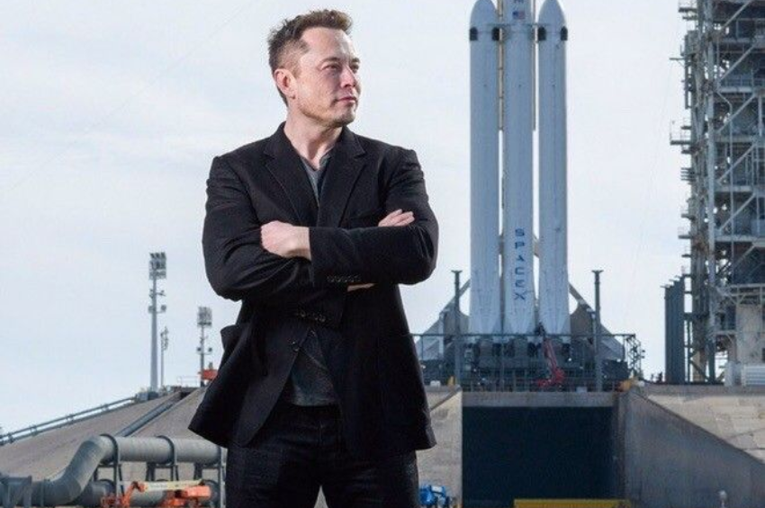 Tesla condiciona a Elon Musk: El hombre más rico del mundo podría recibir paquete salarial de 1 billón de dólares, pero debe cumplir estas ambiciosas condiciones