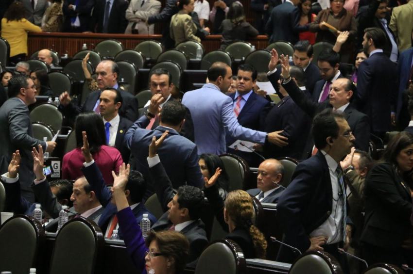 Diputados aprueban reforma a la Ley de Amparo tras maratónica sesión