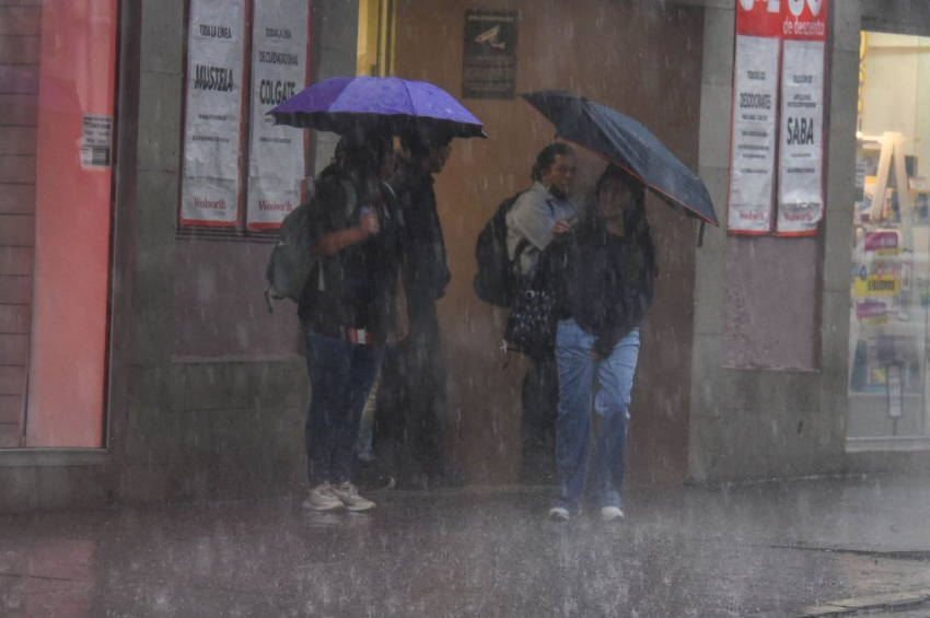 Frente frío 8 dejará este lunes lluvias intensas en Veracruz y Chiapas