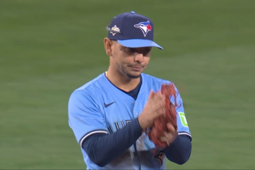 Los Azulejos emparejan la final de la Liga Americana