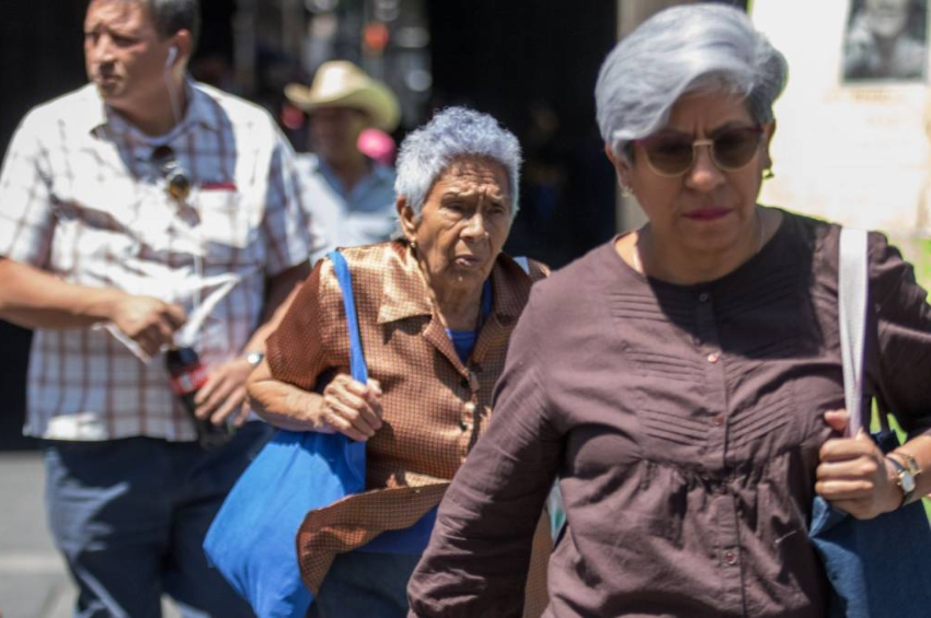 Requisitos del aguinaldo 2025 para adultos mayores con INAPAM