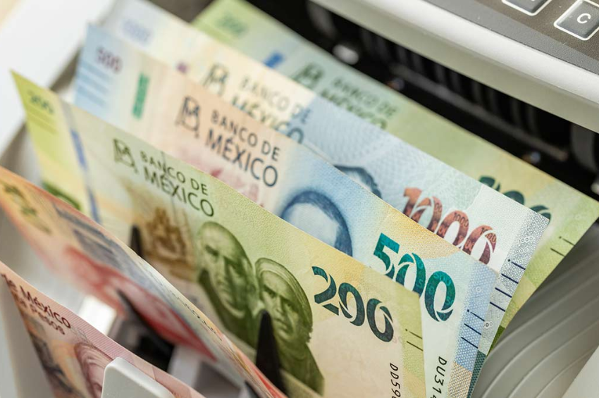 Reforma al artículo 127 busca reducir pensiones de trabajadores de confianza en Pemex, CFE y LyFC