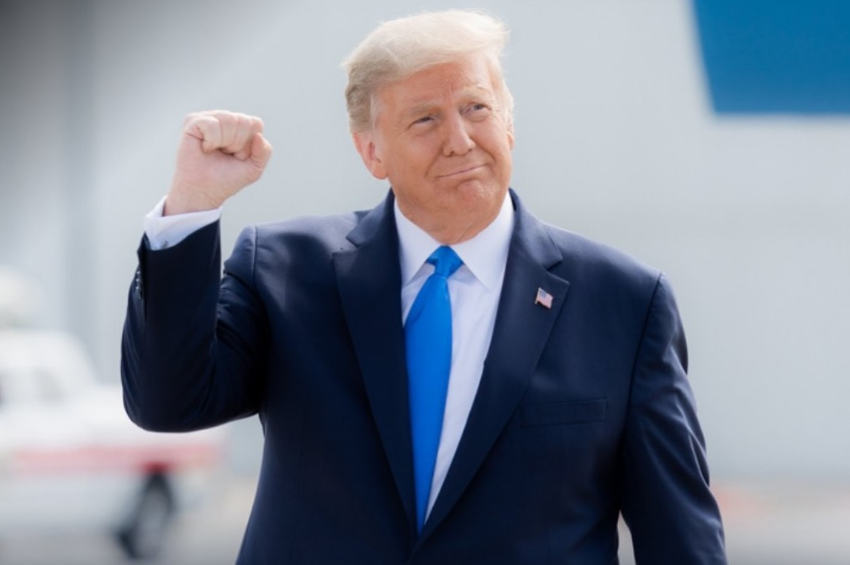 Trump afirma que Sheinbaum cumplió con detener envío de petróleo a Cuba; la mandataria lo desmiente