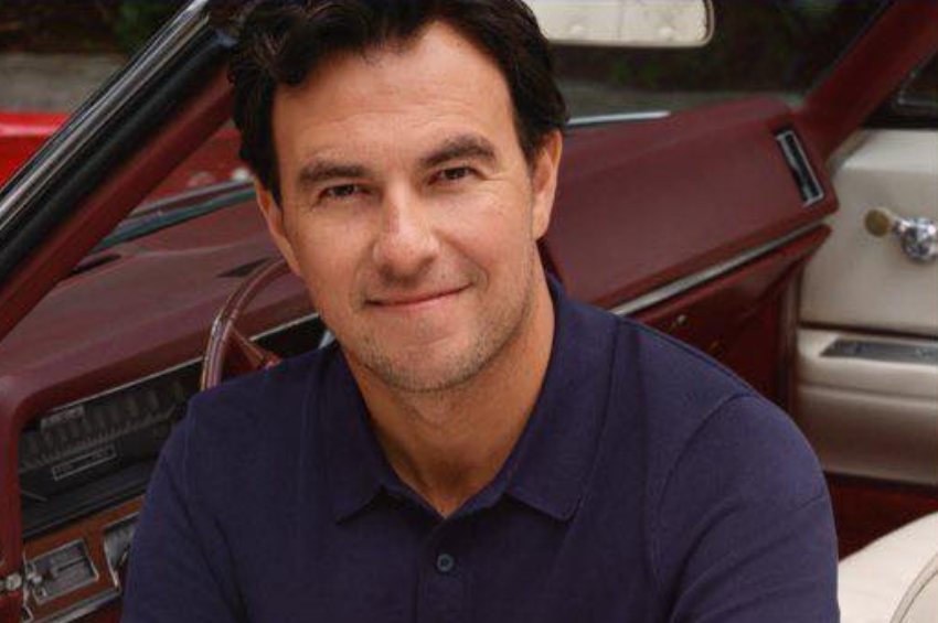 Checo Pérez revela su nuevo casco rumbo a su regreso a la F1 con Cadillac