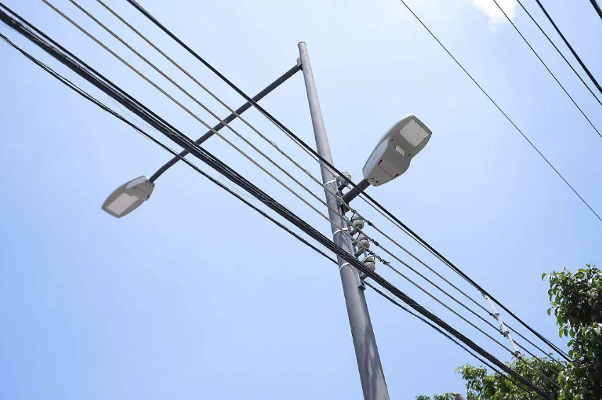 Municipios y CFE: adeudos reavivan foco en servicios públicos en Nuevo León