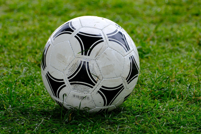 Arbitraje bajo presión: decisiones en Liga MX Femenil reavivan el debate