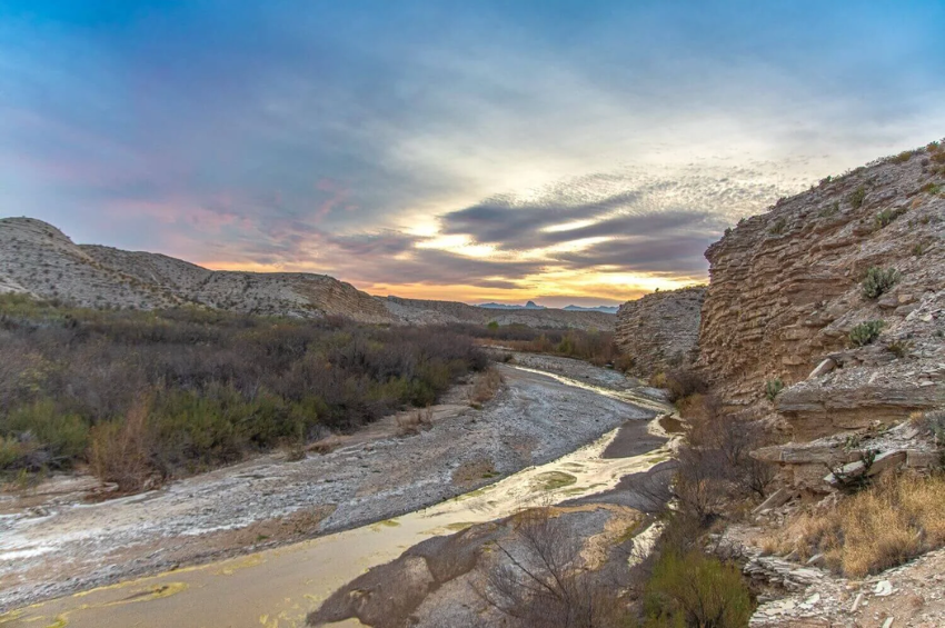 Crece tensión en West Texas por obras ligadas al muro fronterizo en Big Bend