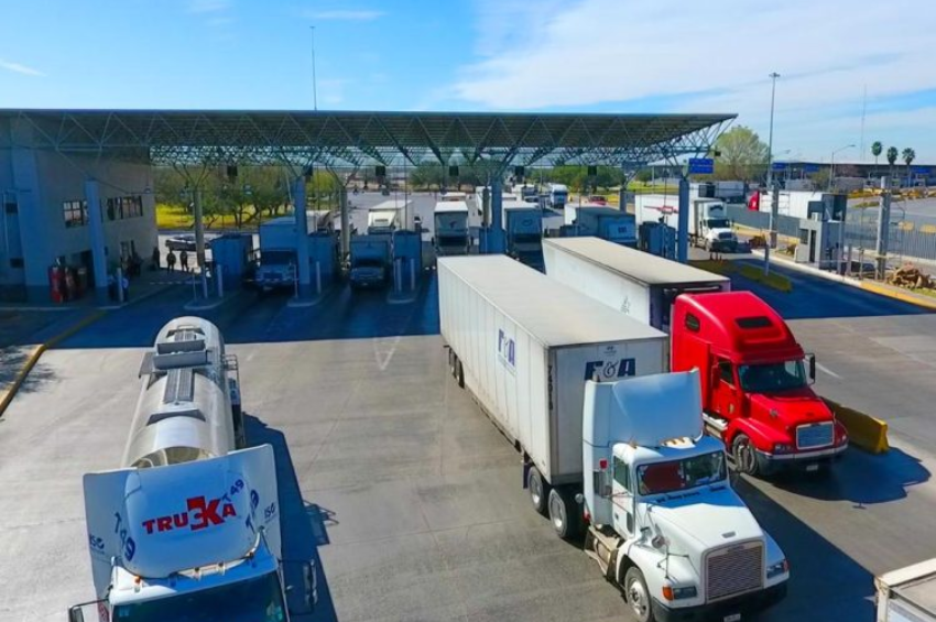 CBP Laredo refuerza inspecciones y anticipa demoras en cruces comerciales