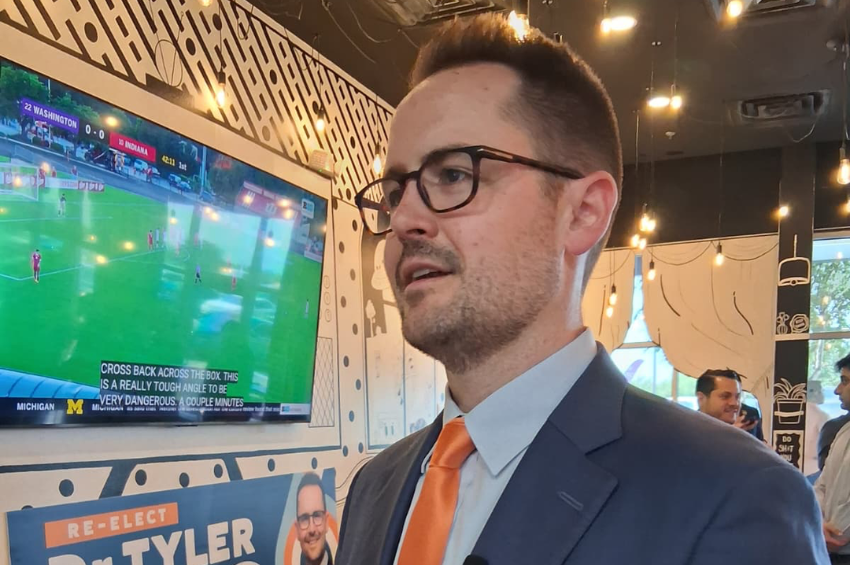 Dr. Tyler King impulsa una ruta para traer recursos estatales y abrir la puerta a un centro de convenciones Dr. Tyler King impulsa una ruta para traer recursos estatales y abrir la puerta a un centro de convenciones