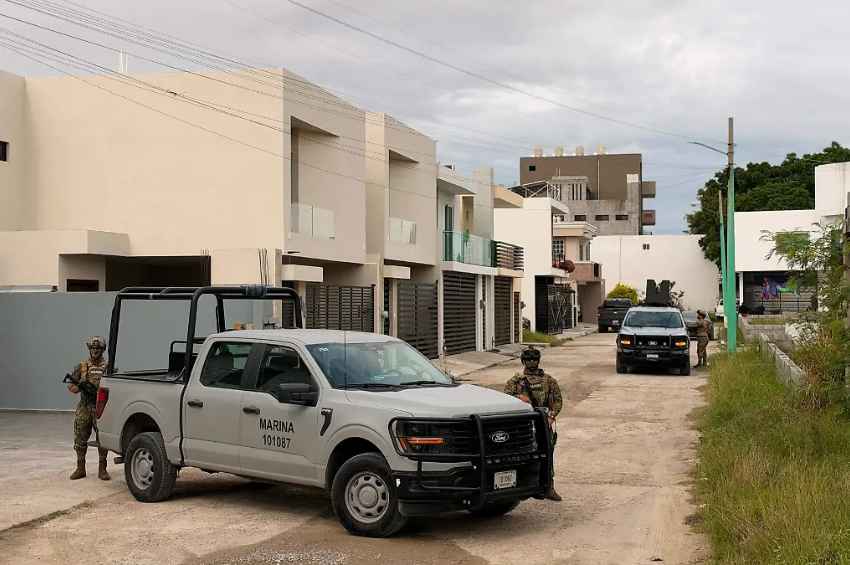 Marina realiza operativo en Tampico para localizar a agente aduanal presuntamente ligado al huachicol fiscal