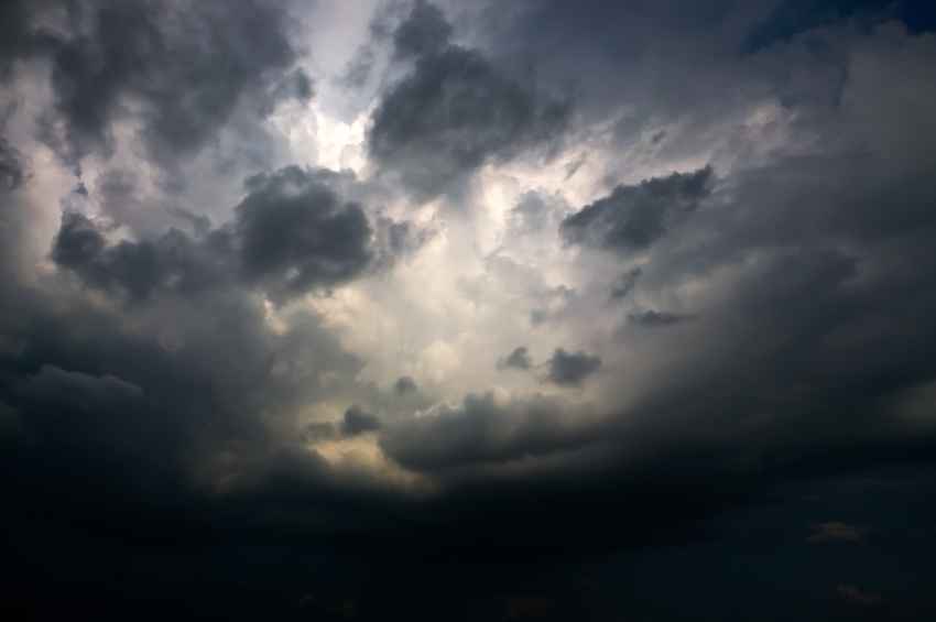 Tamaulipas mantiene vigilancia ante posibles lluvias y tormentas eléctricas