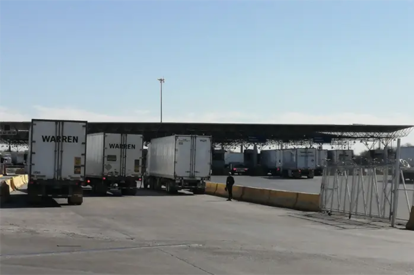 El comercio fronterizo mantiene actividad en Laredo y el Valle de Texas